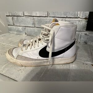 Nike Men’s Blazer Mid '77 Vintage